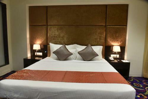 Pride Hotel & Convention Centre Indore
