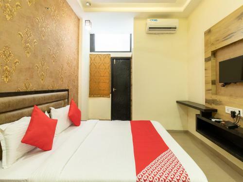 Oyo 16546 Hotel Saurabh