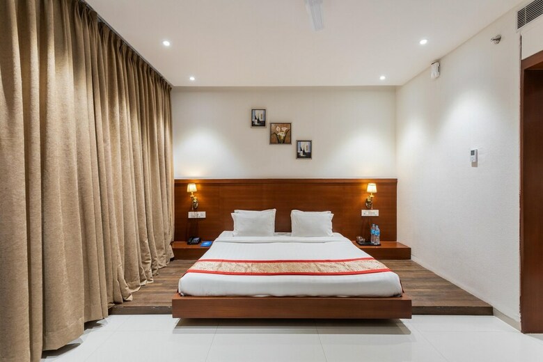 Hotel The Chandra Leela