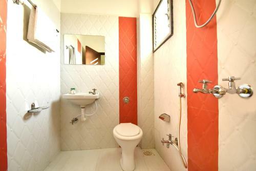 Oyo 7421 Hotel Relex