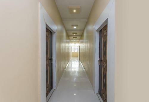 Oyo 16121 Hotel Antilia