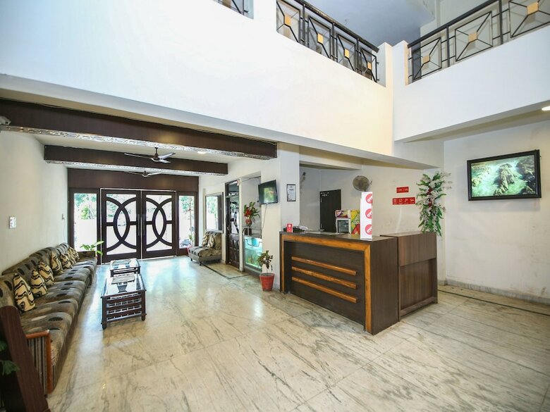 Oyo 8170 Hotel Datt Residency