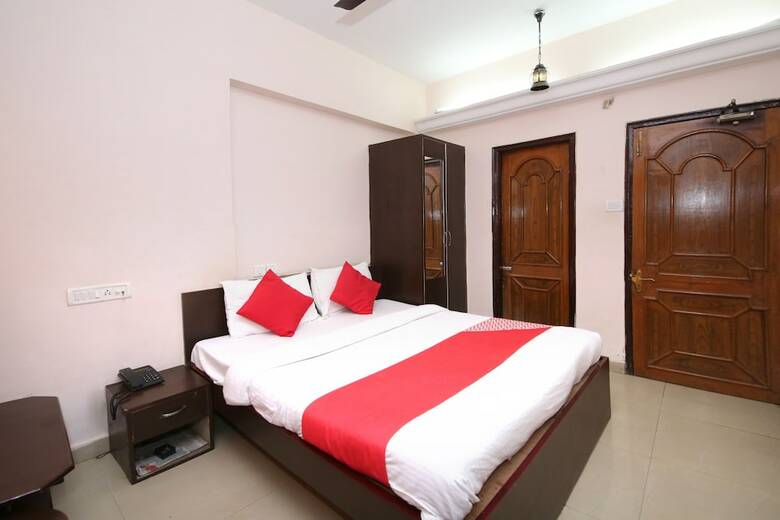 Oyo 9305 Hotel Dwarika Inn