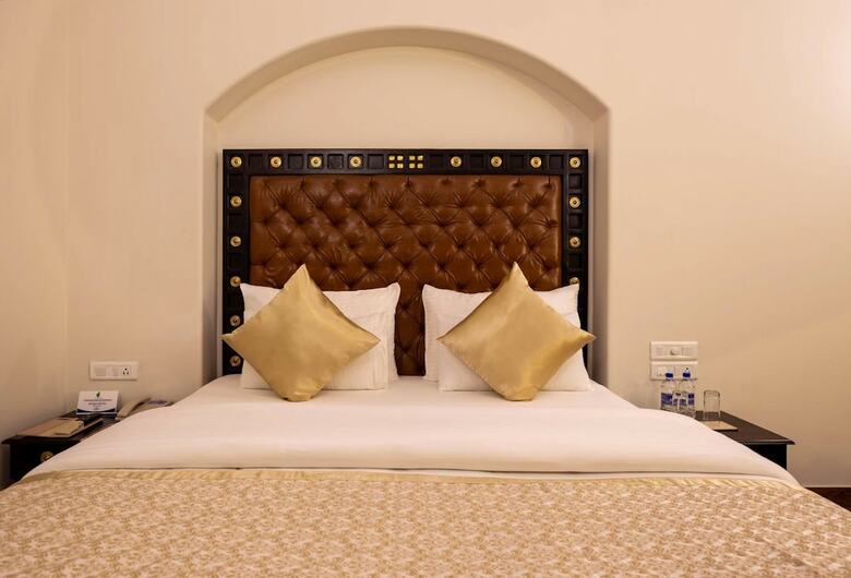 Hotel Sairafort Sarovar Portico