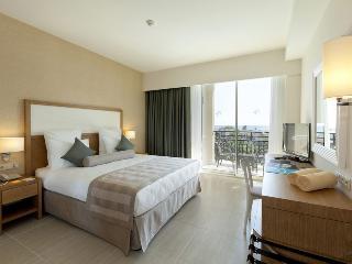 Hotel Paloma Oceana Resort