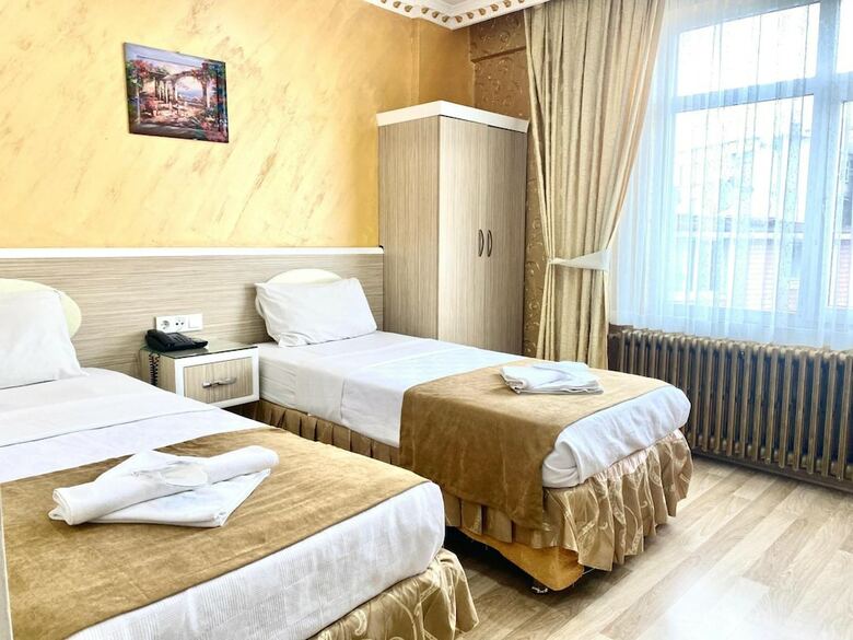 Grand Oral Hotel