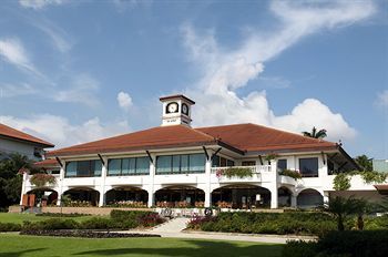 Hotel Orchid Country Club
