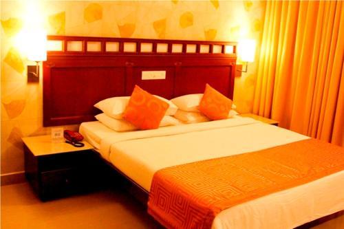 Hotel Raj Residency