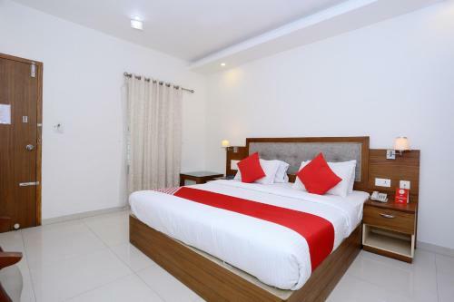Oyo 24682 Hotel Soorya