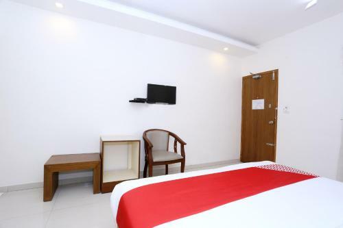 Oyo 24682 Hotel Soorya