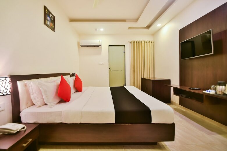 Oyo 11375 Hotel G20 Inn