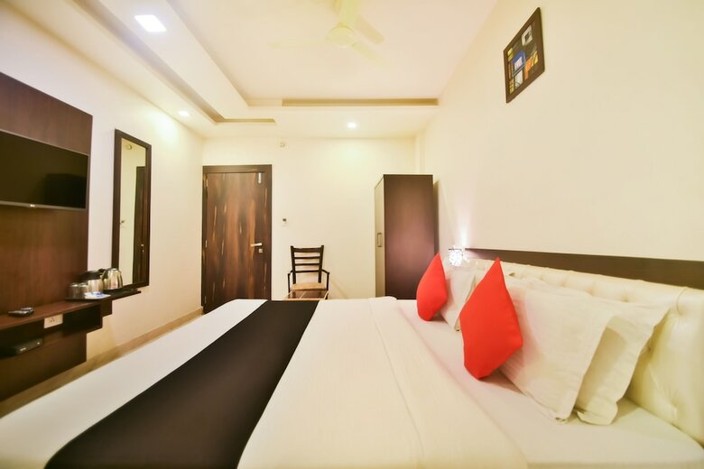 Oyo 11375 Hotel G20 Inn