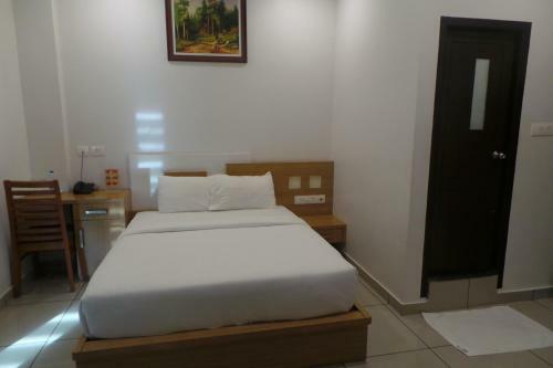 Hotel Saas Residency