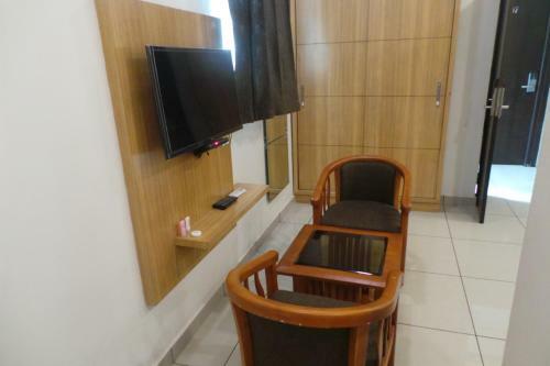Hotel Saas Residency