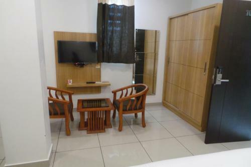 Hotel Saas Residency