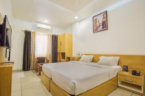 Hotel Saas Residency