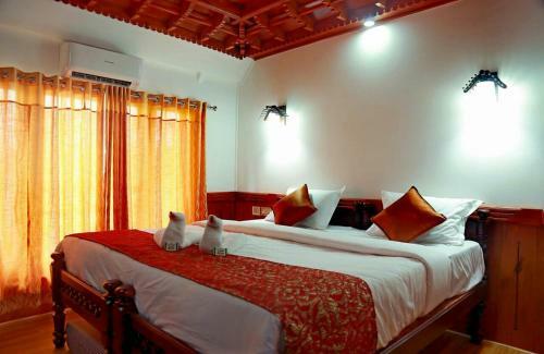 Adithyan Houseboat