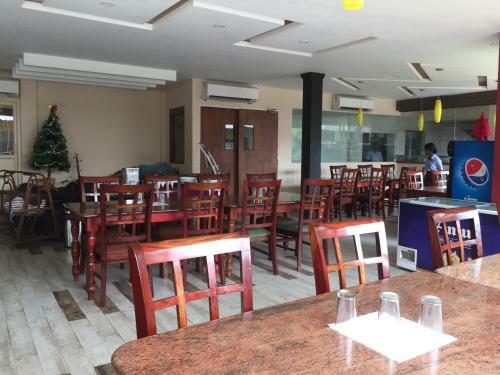Hotel Pearlspot Resorts And Spa