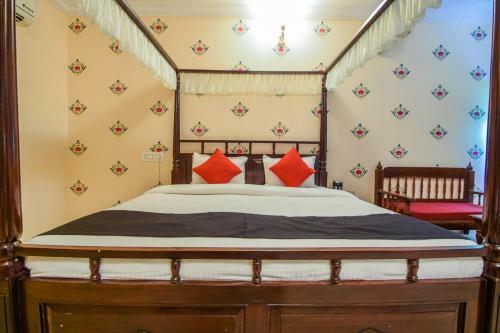 Capital O 23356 Hotel Kumbhal Castle