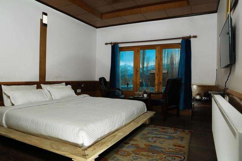 Hotel Cho Palace