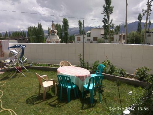 Hostal Laksdup Guest House