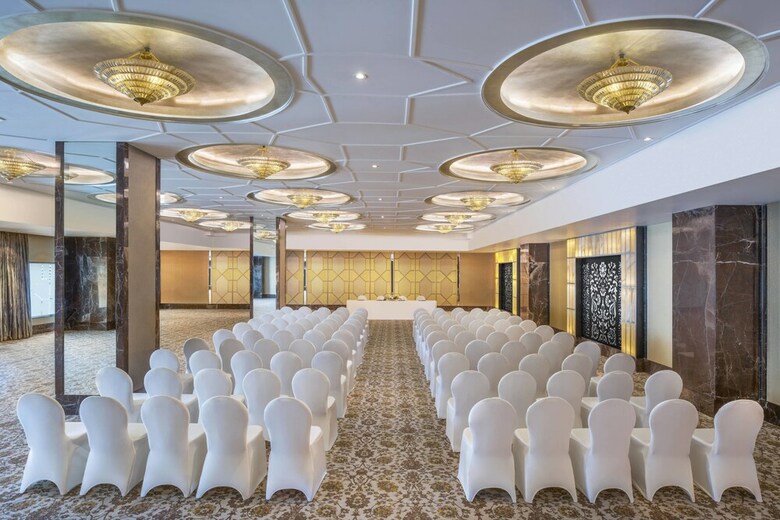 Shangri La Hotel Mumbai