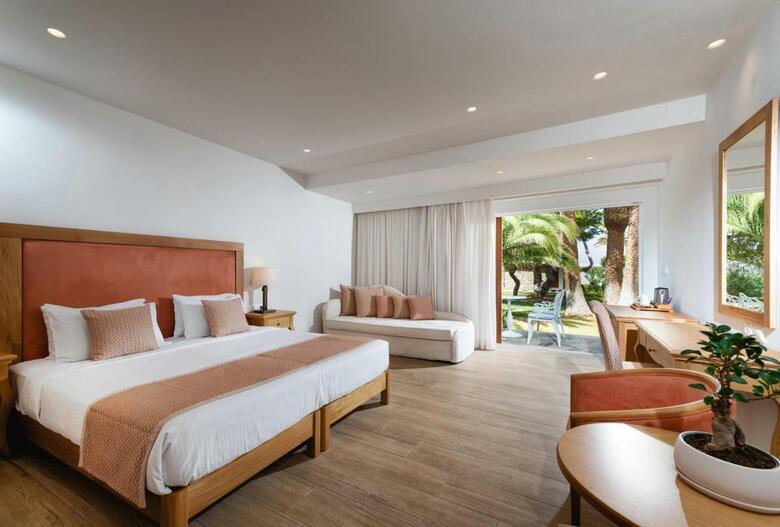 Hotel Civitel Creta Beach
