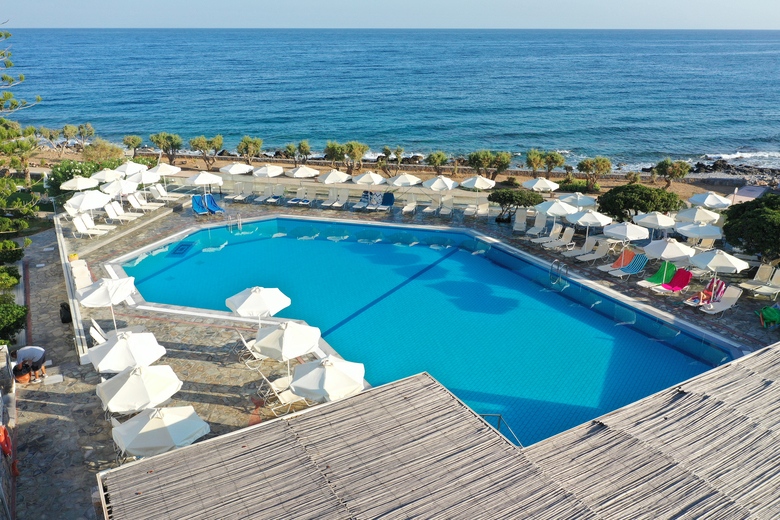 Hotel Maritimo Beach