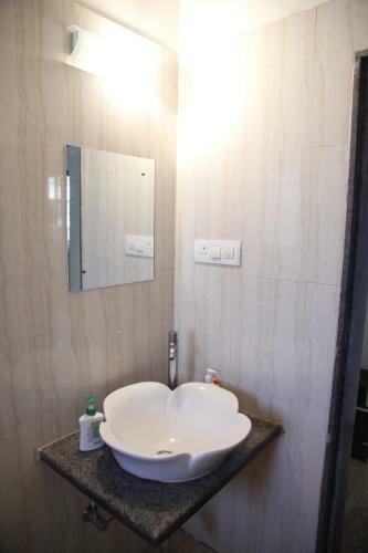 Hotel 3bhk Homely Homestay(White Villa1)