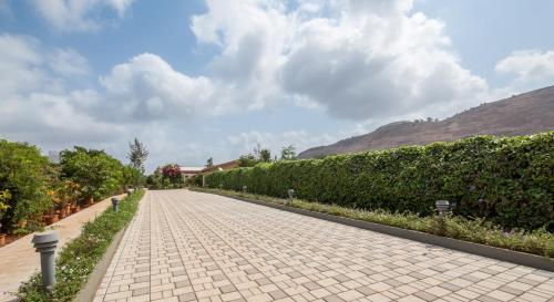 Breeze In The Hills, 3bhk Luxury Pool Villa