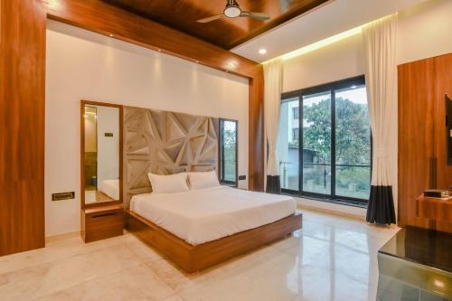 Villa Shalimar Grand