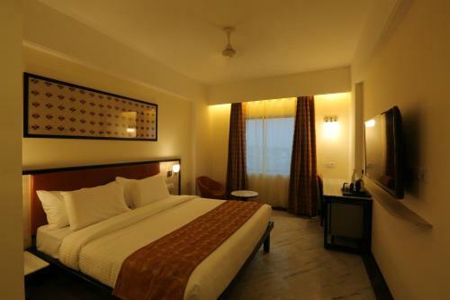 Leo Fort Hotel Ludhiana