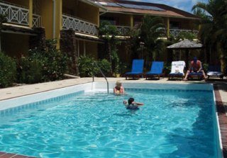 Hotel Harmony Suites