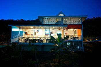 Hotel Half Moon Blue