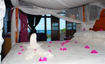 Hotel Half Moon Blue