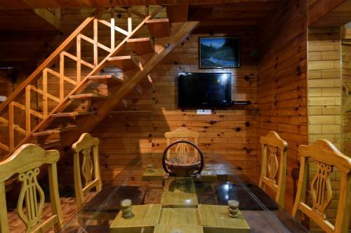 Apartamento Greenery View 1br Cottage Near Naggar Road