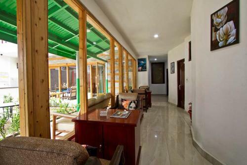 Hotel Monal