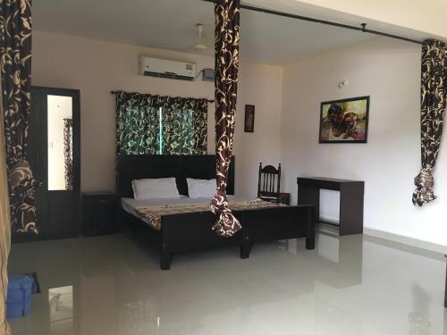 Arambol Retreat