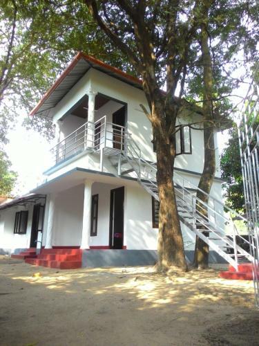 Marari Mourin Homestay