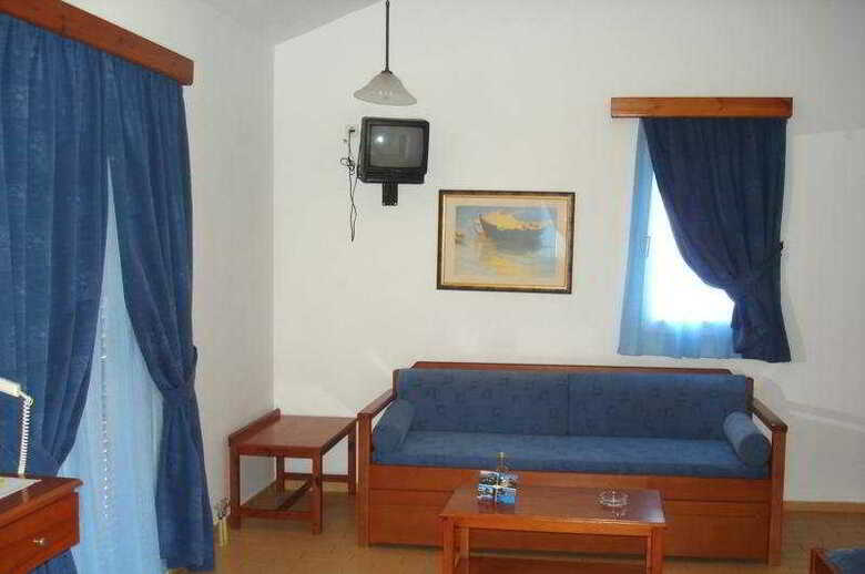 Hotel Delfinia