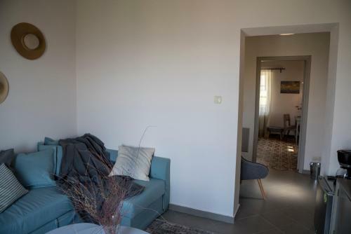 Hostal Paradosiako Saratsi - Traditional Guest House