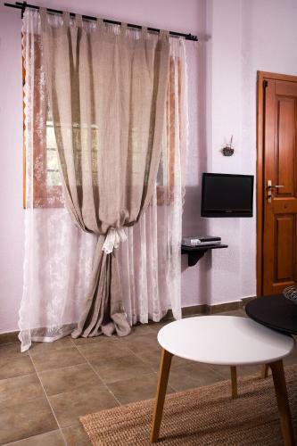 4elies Apartments