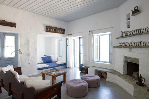 Villa Lefkothea Estate With Private Pool