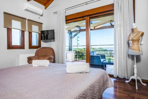 Mpochali Villa Sleeps 9 Pool Air Con Wifi