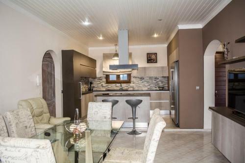Blue Angels Villa