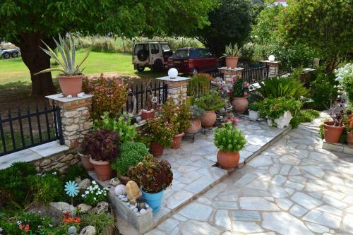 Hostal Maria-christina Studios