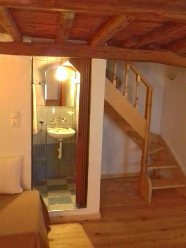Skopelos Traditional Villa