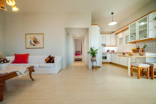 Skandalakis Homes & Apartments