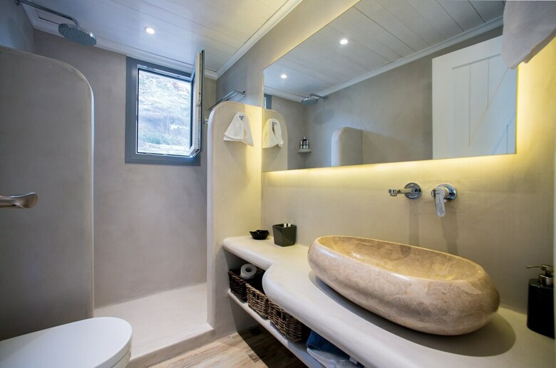 Naxos Rock Villas