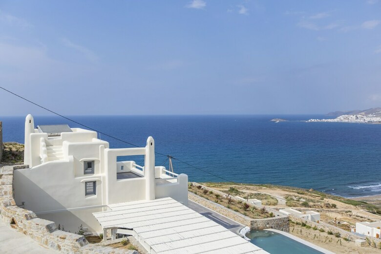 Naxos Rock Villas